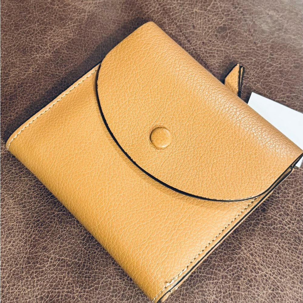 Halogen Tan Leather Women's Wallet